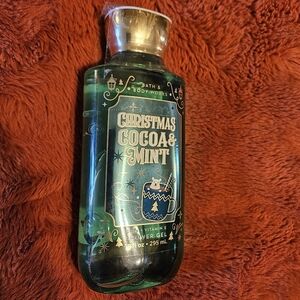 (2 For $30) Bath & Body Works Christmas Cocoa & Mint Shower Gel